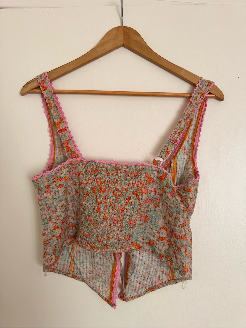 NWT AE Floral Tie-Front Women’s Tank Top - Pink Trim - Picture 4 of 5